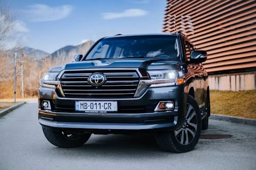 Rent a Car in Karachi with Driver